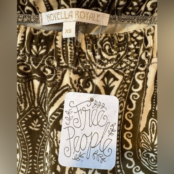 Free People Novella Royale Janis Bell Bottom Flare Velvet Pants NWT - Picture 3 of 10